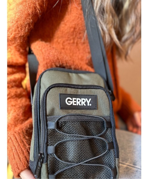 GERRY(ジェリー)の「【ユニセックス】GERRY ドローコードミニショルダー(ショルダーバッグ・メンズ・ブラック/カーキ・FREE)」の4枚目の写真