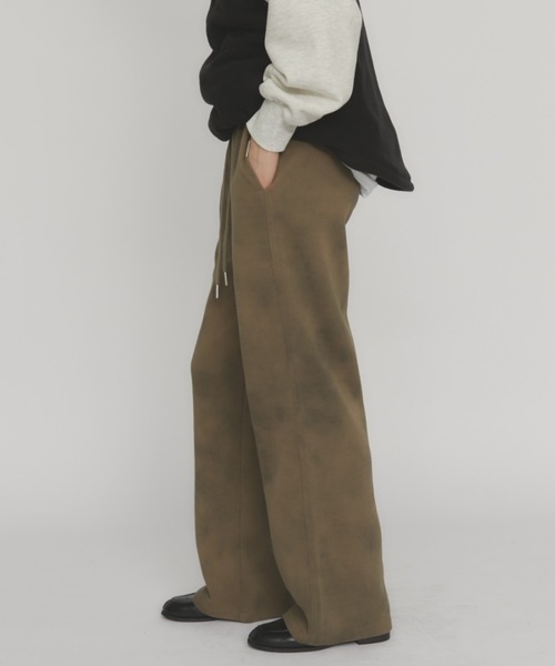 MERLOT(メルロー)の「ヴィンテージライクワイドスウェットパンツ(スウェットパンツ・レディース・ブラック/ベージュ・FREE)」の12枚目の写真