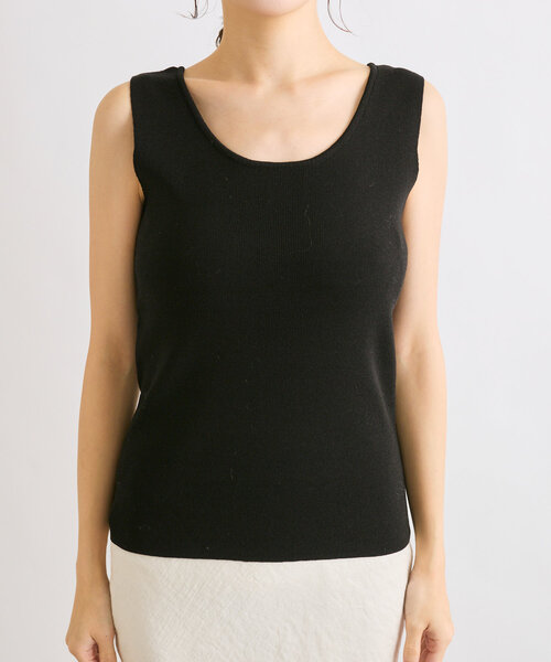 La boutique BonBon（ラブティックボンボン）の「【スタッフmiki監修カラーあり！・前後2WAY】ニットタンク（タンクトップ・レディース・ブラック/グリーン/ライトグレー/ホワイト/ネイビー・FREE）」の13枚目の写真