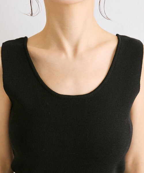 La boutique BonBon（ラブティックボンボン）の「【スタッフmiki監修カラーあり！・前後2WAY】ニットタンク（タンクトップ・レディース・ブラック/グリーン/ライトグレー/ホワイト/ネイビー・FREE）」の16枚目の写真