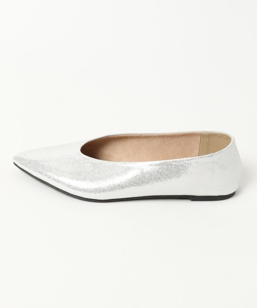 LEPSIM（レプシィム）の「ソフトクッションポインテッドパンプス　290440（パンプス・レディース・アイボリー/シルバー/ブラック・MEDIUM/LARGE）」の5枚目の写真