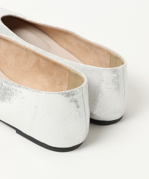 LEPSIM（レプシィム）の「ソフトクッションポインテッドパンプス　290440（パンプス・レディース・アイボリー/シルバー/ブラック・MEDIUM/LARGE）」の9枚目の写真