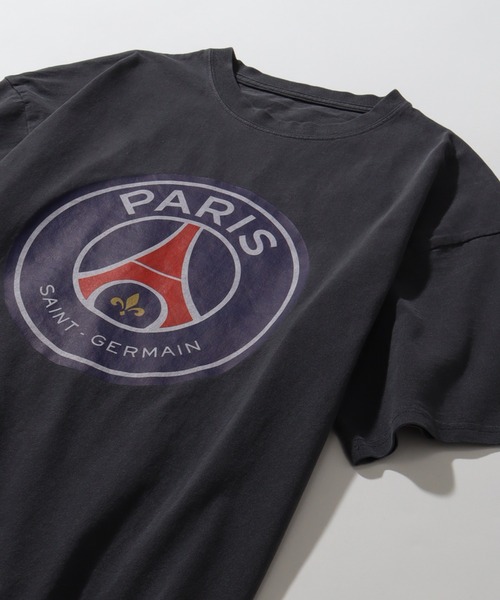 PARIS SAINT-GERMAIN(パリサンジェルマン)の「【Paris Saint-Germain/パリサンジェルマン】ヴィンテージピグメント加工 ロゴエンブレム 半袖Tシャツ(Tシャツ/カットソー・メンズ・スミクロ/ブラック系1・M/L/XL)」の5枚目の写真