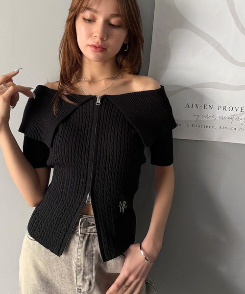 mily bilet(ミウィビレット)の「【mily bilet】抜け感レディースタイル。ロゴ刺繍オフショル2WAYダブルジップケーブル柄サマーニット(半袖)(Tシャツ/カットソー・レディース・ブラック/ライトグレー/ホワイト・LARGE/MEDIUM/SMALL/X-LARGE)」の18枚目の写真