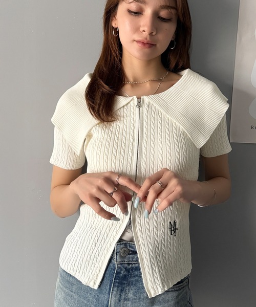 mily bilet(ミウィビレット)の「【mily bilet】抜け感レディースタイル。ロゴ刺繍オフショル2WAYダブルジップケーブル柄サマーニット(半袖)(Tシャツ/カットソー・レディース・ブラック/ライトグレー/ホワイト・LARGE/MEDIUM/SMALL/X-LARGE)」の14枚目の写真