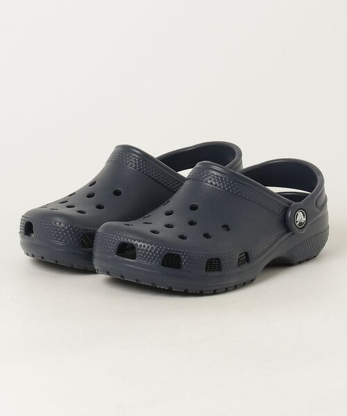 こども ビームス（コドモビームス）の「crocs / キッズ クラシック クロッグ サンダル（18～21cm）（サンダル・キッズ・ネイビー/ブラック/パープル系その他5/ホワイト系その他7/ピンク・20/19.5/19/18/21）」の3枚目の写真
