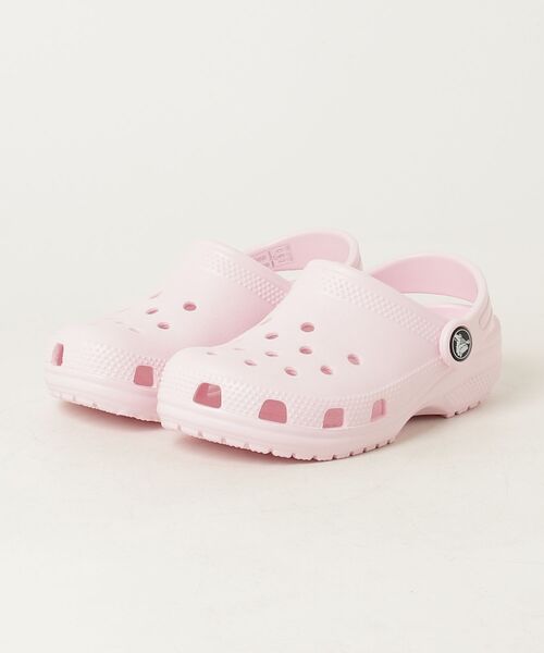 こども ビームス（コドモビームス）の「crocs / キッズ クラシック クロッグ サンダル（18～21cm）（サンダル・キッズ・ネイビー/ブラック/パープル系その他5/ホワイト系その他7/ピンク・20/19.5/19/18/21）」の5枚目の写真