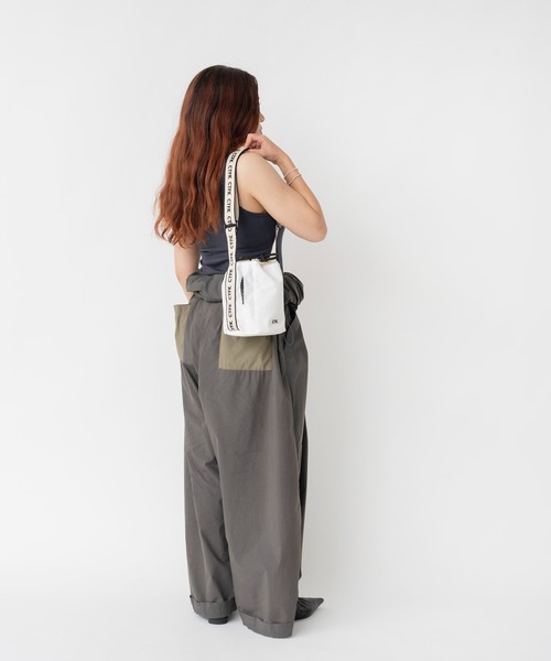 CONTROL FREAK / CTFK(コントロールフリーク)の「CONTROL FREAK / CTFK(コントロールフリーク)コンビナイロンドラムポシェット(ショルダーバッグ・レディース・カーキ/パープル/ブラック/ホワイト/ピンク/ブルー・FREE)」の12枚目の写真