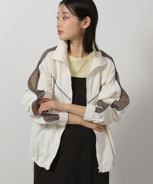 LAKOLE(ラコレ)の「シアー配色トラックジャケット / 291794(ブルゾン・レディース・ブラック/アイボリー/ネイビー・FREE)」の2枚目の写真