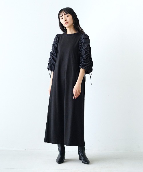 MEDE19F(メデジュウキュウ)の「MEDE19F 異素材スリーブワンピース(ワンピース・レディース・ブラック×ホワイト/ブラック×ブラック・LL/M/L/3L/MP)」の3枚目の写真