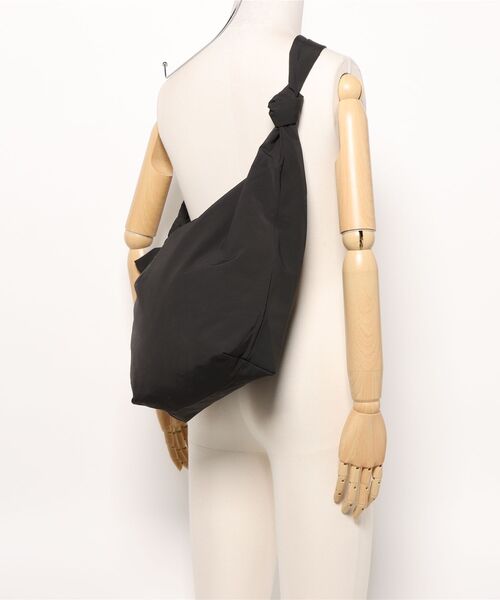 anuke（アンヌーク）の「anuke Knot Nylon Bag（ショルダーバッグ