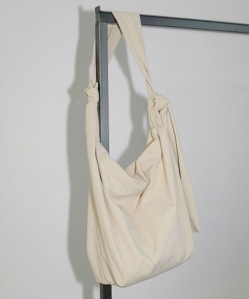 2025SS アンヌーク anuke Knot Nylon Bag ノットナイロンバッグ ライトベージュ┃ショルダーバッグ クロスボディ【2400014920079】 anuke（アンヌーク） anuke 2025SpringSummer バッグ Knot Nylon Bag