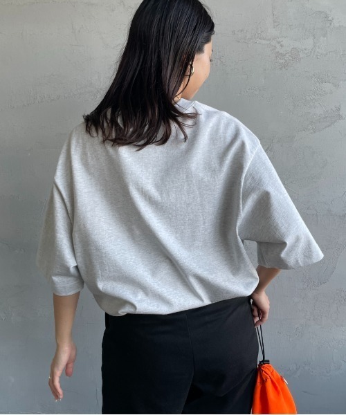 GYMPHLEX（ジムフレックス）の「[GYMPHLEX/ジムフレックス] ヘビーウェイトジャージー ワイドシルエットTシャツ（Tシャツ/カットソー・レディース・ライトグレー/ネイビー/チャコール/オフホワイト/ブルーグレー/グレイッシュベージュ・XS/M/L）」の19枚目の写真