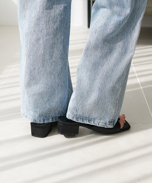 DISCOAT（ディスコート）の「サテンリボンミュール《詳細動画あり》（サンダル・レディース・ブラック/ベージュ・MEDIUM/LARGE）」の6枚目の写真