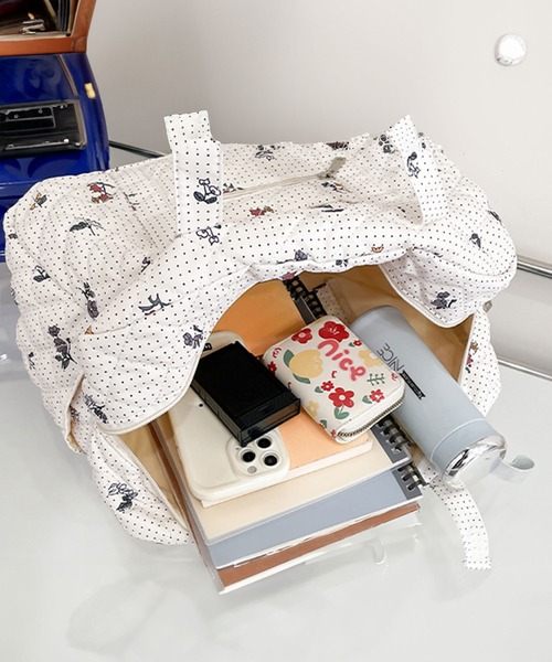 SHEPP(シープ)の「【大容量】キルティングトラベル ボストンバッグ フラワー チェリー ドット柄(ボストンバッグ・レディース・ピンク/ホワイト・F)」の9枚目の写真