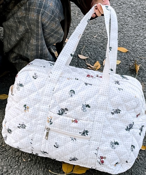 SHEPP(シープ)の「【大容量】キルティングトラベル ボストンバッグ フラワー チェリー ドット柄(ボストンバッグ・レディース・ピンク/ホワイト・F)」の4枚目の写真