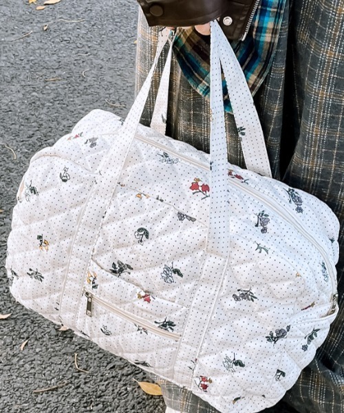 SHEPP(シープ)の「【大容量】キルティングトラベル ボストンバッグ フラワー チェリー ドット柄(ボストンバッグ・レディース・ピンク/ホワイト・F)」の3枚目の写真