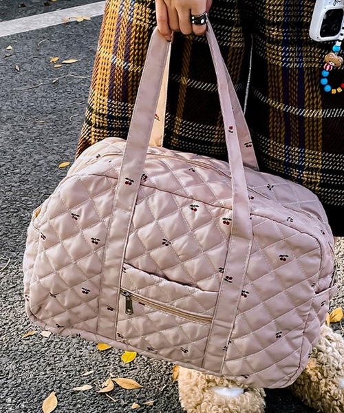 SHEPP(シープ)の「【大容量】キルティングトラベル ボストンバッグ フラワー チェリー ドット柄(ボストンバッグ・レディース・ピンク/ホワイト・F)」の6枚目の写真