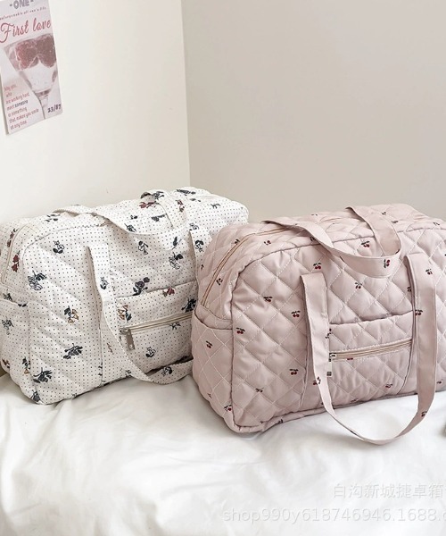 SHEPP(シープ)の「【大容量】キルティングトラベル ボストンバッグ フラワー チェリー ドット柄(ボストンバッグ・レディース・ピンク/ホワイト・F)」の21枚目の写真