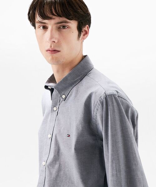 TOMMY HILFIGER（トミーヒルフィガー）の「オックスフォードソリッドロングスリーブシャツ（シャツ/ブラウス・メンズ・ピンク/ライトグリーン/ネイビー・LARGE/SMALL/X-LARGE/MEDIUM）」の4枚目の写真