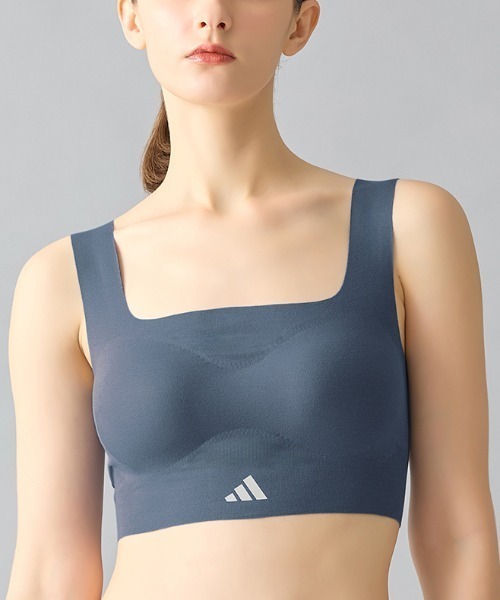 adidas（アディダス）の「adidas/アディダス スポーツブラ クロップトップ 完全無縫製でチクチクしにくい（スポーツブラ・レディース・ブラック/ライトグレー/ブルー系その他/ラベンダー・MEDIUM/LARGE/X-LARGE）」の3枚目の写真