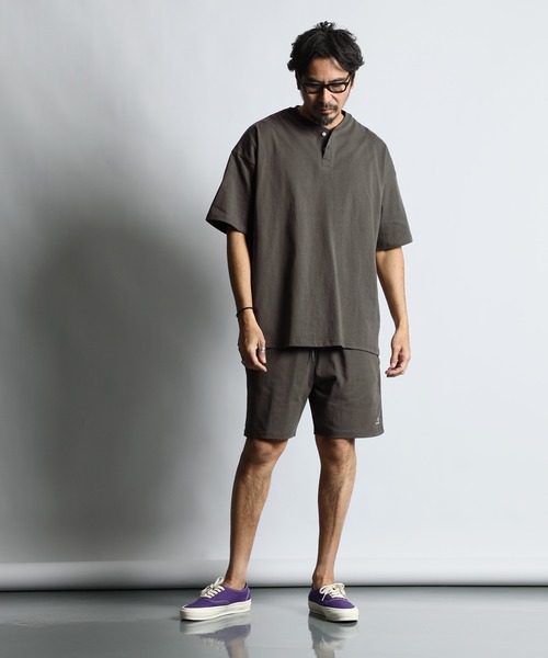 The DUFFER of ST.GEORGE(ザダファーオブセントジョージ)の「8oz HEAVY WEIGHT GYM SHORTS:8オンス ヘビーウェイト リラックス ジムショーツ(その他パンツ・メンズ・グレイッシュベージュ/コーラル/スミクロ/オフホワイト/グレー・X-LARGE/LARGE/MEDIUM)」の22枚目の写真