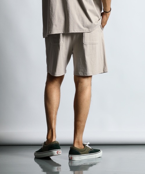The DUFFER of ST.GEORGE(ザダファーオブセントジョージ)の「8oz HEAVY WEIGHT GYM SHORTS:8オンス ヘビーウェイト リラックス ジムショーツ(その他パンツ・メンズ・グレイッシュベージュ/コーラル/スミクロ/オフホワイト/グレー・X-LARGE/LARGE/MEDIUM)」の16枚目の写真