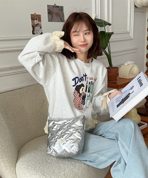 Mejoul(メジュール)の「オーロラリボンキルティングミニショルダー(ショルダーバッグ・レディース・ピンク/シルバー/シルバー系その他/ホワイト系その他/ピンク系その他・F)」の10枚目の写真