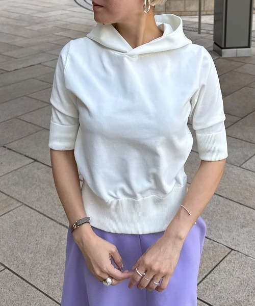 JENNE(ジェンヌ)の「エアリーサマーニットフーディー【UVカット・マシンウォッシャブル】(ニット/セーター・レディース・ブラック/ラベンダー/グリーン/ホワイト・SMALL/MEDIUM/LARGE)」の7枚目の写真