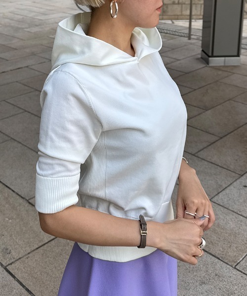 JENNE(ジェンヌ)の「エアリーサマーニットフーディー【UVカット・マシンウォッシャブル】(ニット/セーター・レディース・ブラック/ラベンダー/グリーン/ホワイト・SMALL/MEDIUM/LARGE)」の8枚目の写真