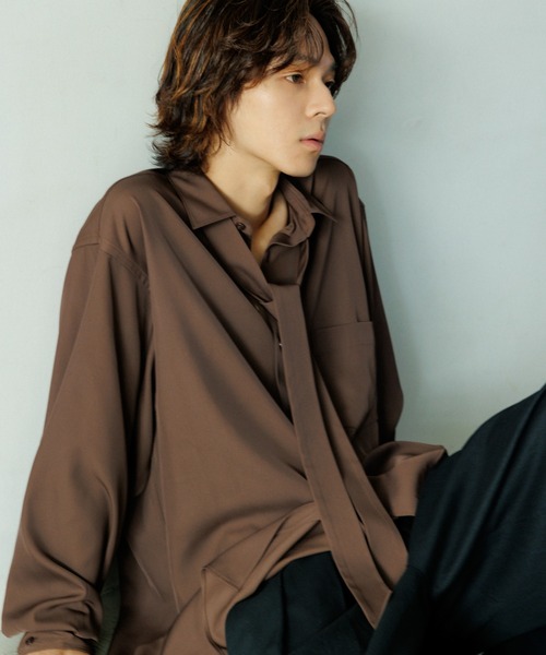 ADAM ET ROPE'（アダムエロペ）の「【ZOZO限定】ドレープとろみ ルーズシルエット ボウタイシャツ / オールシーズン着用可能 / 2Way / ユニセックス / Made by ZOZO（シャツ/ブラウス・メンズ・ベージュ系その他/ダークブラウン/ホワイト/ライトグレー/ブラック・L/M/S）」の13枚目の写真