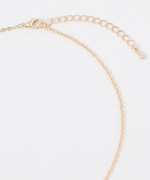 FOREVER 21(フォーエバー トゥエンティーワン)の「チェリーモチーフネックレス(ネックレス・レディース・ゴールド・FREE)」の4枚目の写真