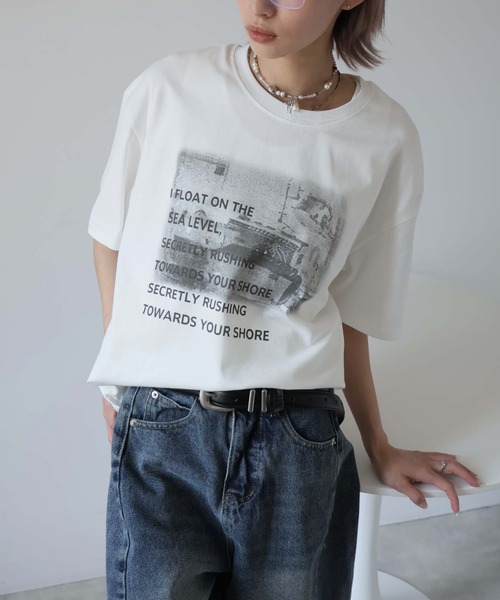 Ulysses(ユリシス)の「モノトーンプリントTシャツ(Tシャツ/カットソー・レディース・グレー/ホワイト/ブラウン/ベージュ・F)」の12枚目の写真