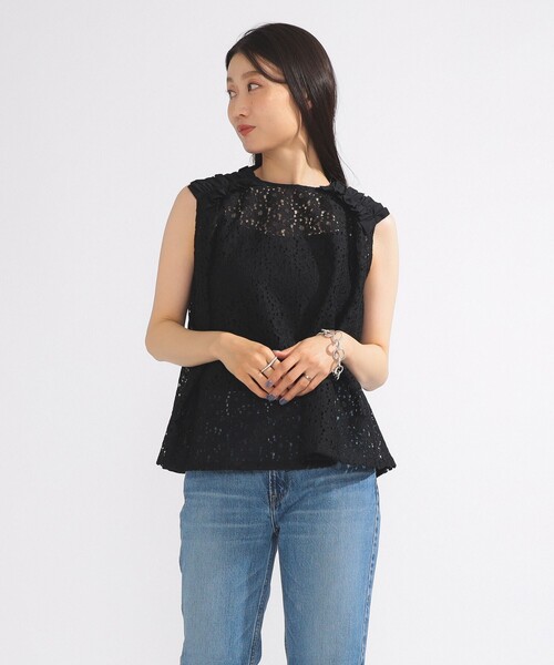 A PUPIL(アピューピル)の「A PUPIL / レース フレア ノースリーブ(シャツ/ブラウス・レディース・ホワイト/ブラック・ONE SIZE)」の2枚目の写真