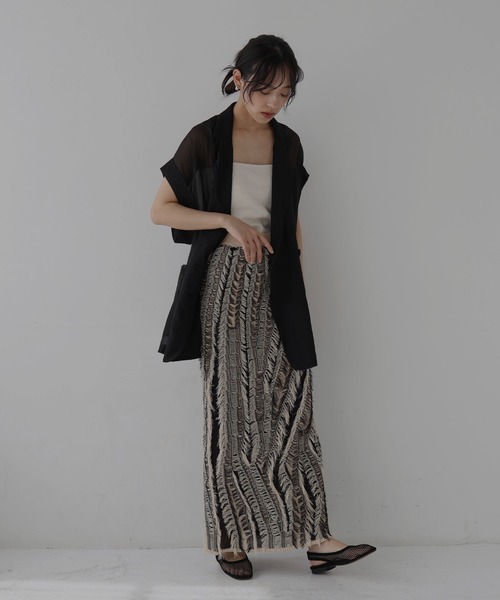 hellam（へラム）の「フリンジストレートニットスカート（スカート・レディース・アイボリー/ブラック/ブラウン/グリーン/ブラックミックス・FREE）」の3枚目の写真
