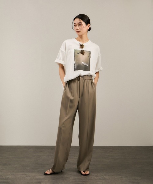 SALON adam et rope'(サロン アダム エ ロペ)の「Yasuko Hirano / 平野泰子 ARTプリントリラックスT(Tシャツ/カットソー・レディース・ホワイト系その他2/ホワイト系その他4/ホワイト・FREE)」の5枚目の写真