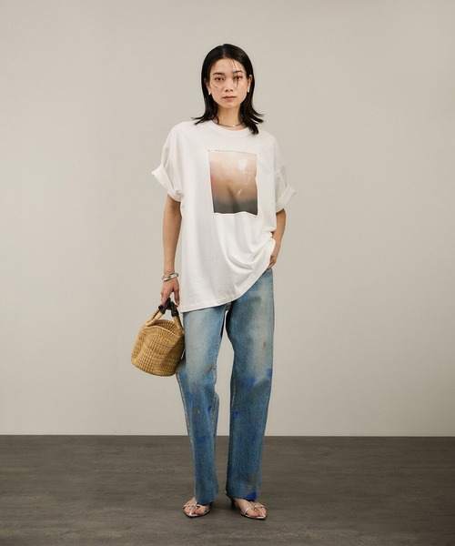 SALON adam et rope'(サロン アダム エ ロペ)の「Yasuko Hirano / 平野泰子 ARTプリントリラックスT(Tシャツ/カットソー・レディース・ホワイト系その他2/ホワイト系その他4/ホワイト・FREE)」の16枚目の写真