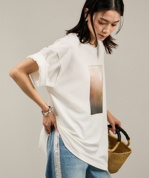 SALON adam et rope'(サロン アダム エ ロペ)の「Yasuko Hirano / 平野泰子 ARTプリントリラックスT(Tシャツ/カットソー・レディース・ホワイト系その他2/ホワイト系その他4/ホワイト・FREE)」の17枚目の写真