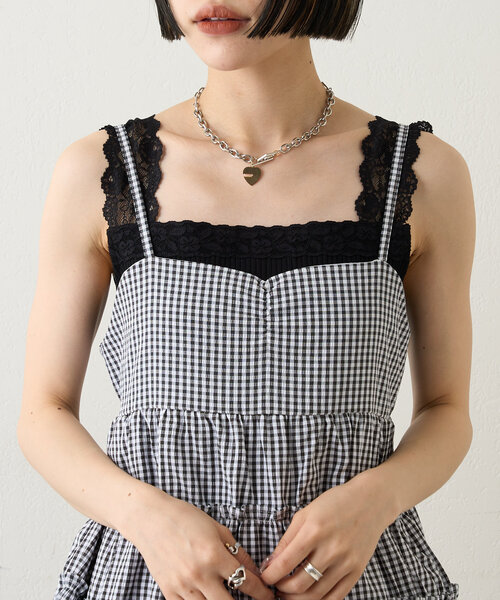 w closet(ダブルクローゼット)の「【3色展開】レースタンク(キャミソール・レディース・ブラック/オフホワイト/ベージュ・FREE)」の2枚目の写真