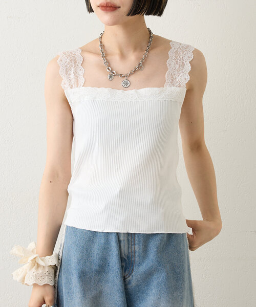 w closet(ダブルクローゼット)の「【3色展開】レースタンク(キャミソール・レディース・ブラック/オフホワイト/ベージュ・FREE)」の5枚目の写真
