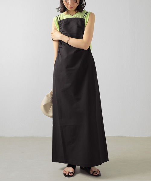 Monocoro toppi(モノコロトッピ)の「撥水加工 ライトサッカー ギャザー キャミワンピース(ワンピース・レディース・ブラウン/レッド/ブラック・フリー)」の2枚目の写真