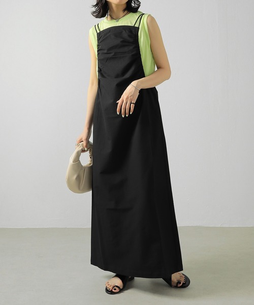 Monocoro toppi(モノコロトッピ)の「撥水加工 ライトサッカー ギャザー キャミワンピース(ワンピース・レディース・ブラウン/レッド/ブラック・フリー)」の5枚目の写真