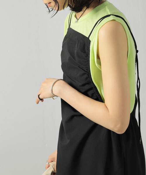 Monocoro toppi(モノコロトッピ)の「撥水加工 ライトサッカー ギャザー キャミワンピース(ワンピース・レディース・ブラウン/レッド/ブラック・フリー)」の15枚目の写真