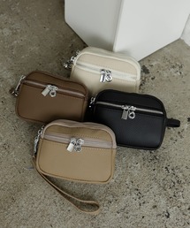 VitaFelice（ヴィータフェリーチェ）の「牛革マルチケース（ミニストラップ付き）（ポーチ）」