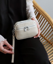 VitaFelice（ヴィータフェリーチェ）の「牛革マルチケース（ミニストラップ付き）（ポーチ）」