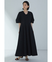 1er Arrondissement（プルミエアロンディスモン）の「コットンサッカーフォルムワンピース（ドレス）」
