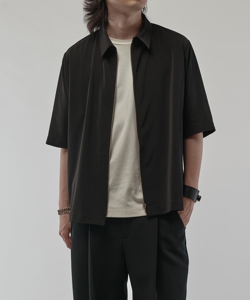 Lui's（ルイス）の「ライトウェイトエアリーZIPシャツ（シャツ/ブラウス・メンズ・ブラック/ブラック系その他/オフホワイト/ホワイト・M/S）」の3枚目の写真