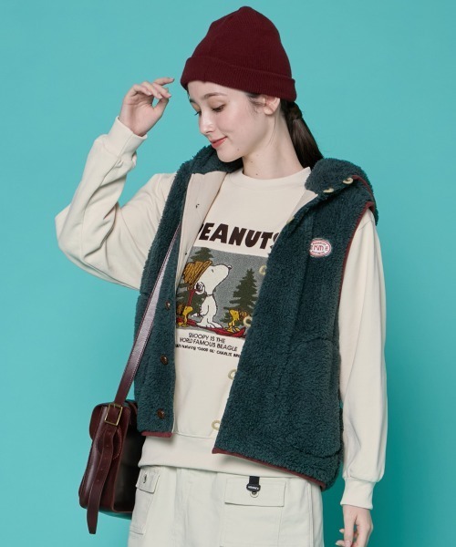 KRIFF MAYER Lady's Collection（クリフメイヤーレディースコレクション）の「【軽い・暖かい】シャギーボアボタンフードベスト（ベスト・レディース・カラフル/ネイビー/ブラック/ブラウン/グレー/グリーン/ナチュラル・MEDIUM/LARGE）」の12枚目の写真