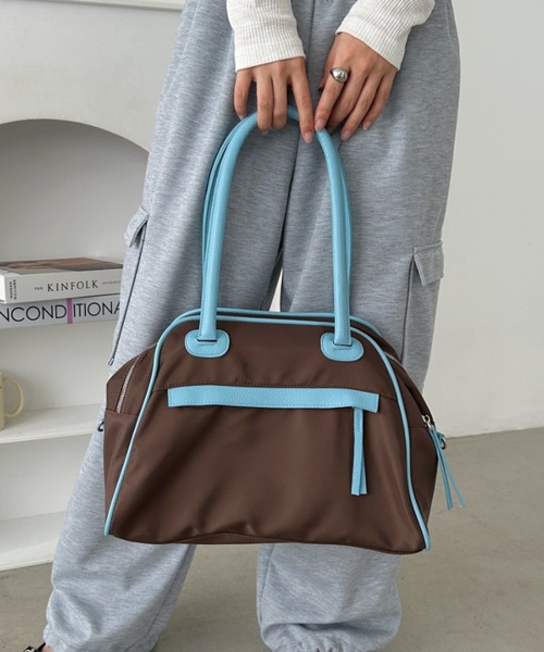 CLEA（クレア）の「ダブルジップボストンバッグ（ボストンバッグ・レディース・ブラック/ブラウン・FREE）」の2枚目の写真