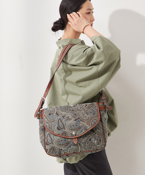 A VACATION（アヴァケーション）の「【A VACATION/ア ヴァケーション】KIKI SLD LAKE：ショルダーバッグ（ショルダーバッグ・レディース・カーキ・FREE）」の2枚目の写真